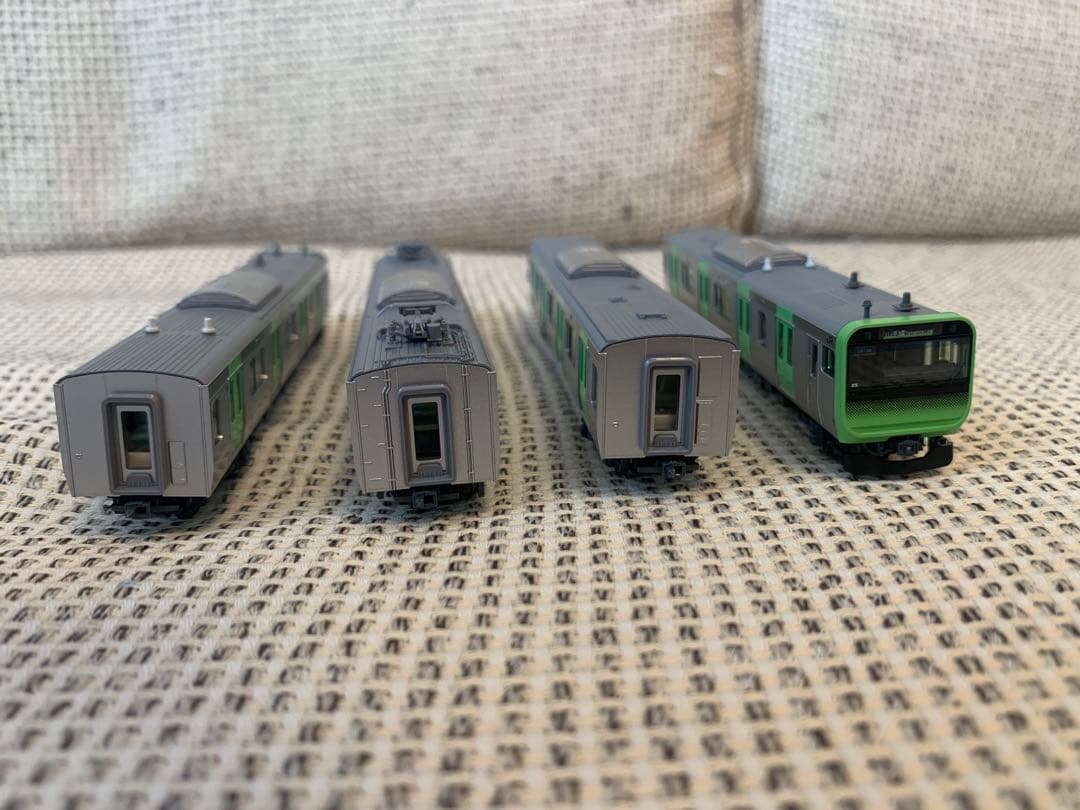 KATO Nゲージスターターセット 10-030 E235系山手線+新品線路4本