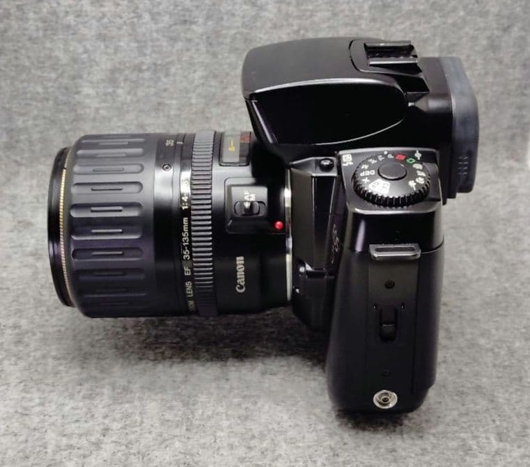 Canon EOS 5 QD　VG10・標準ズームレンズ付