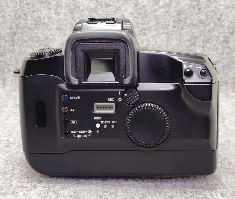 Canon EOS 5 QD　VG10・標準ズームレンズ付