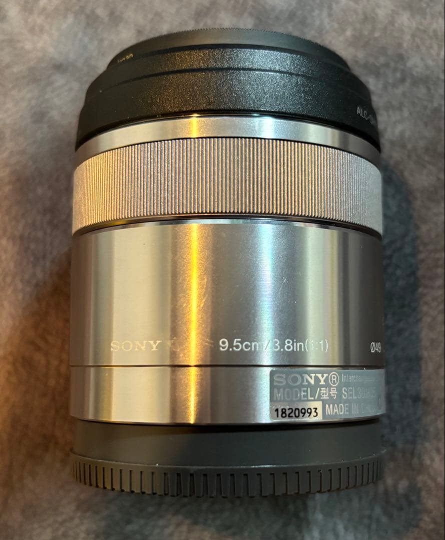 Boss　ソニー E 30mm F3.5 Macro SEL30M35