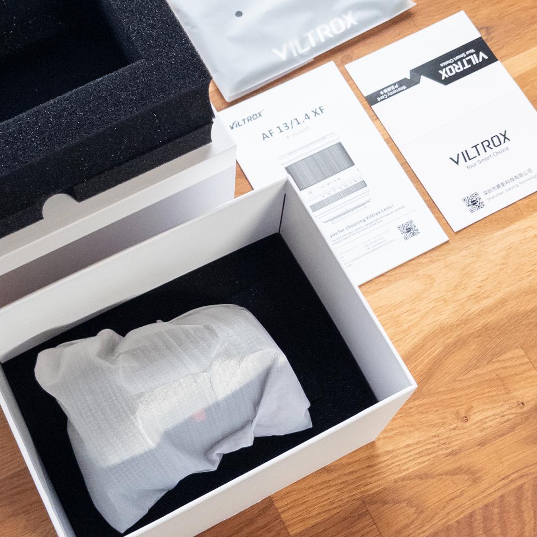 VILTROX AF 13MM F1.4 STM Xマウント