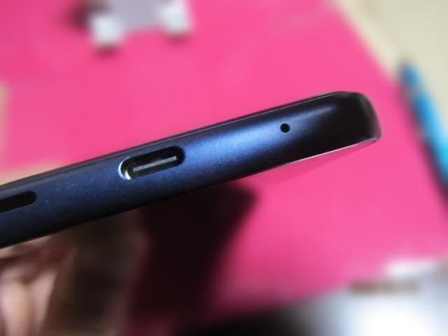 arrows　weF-51b　os:14　64gb　初期化済み　41-8515