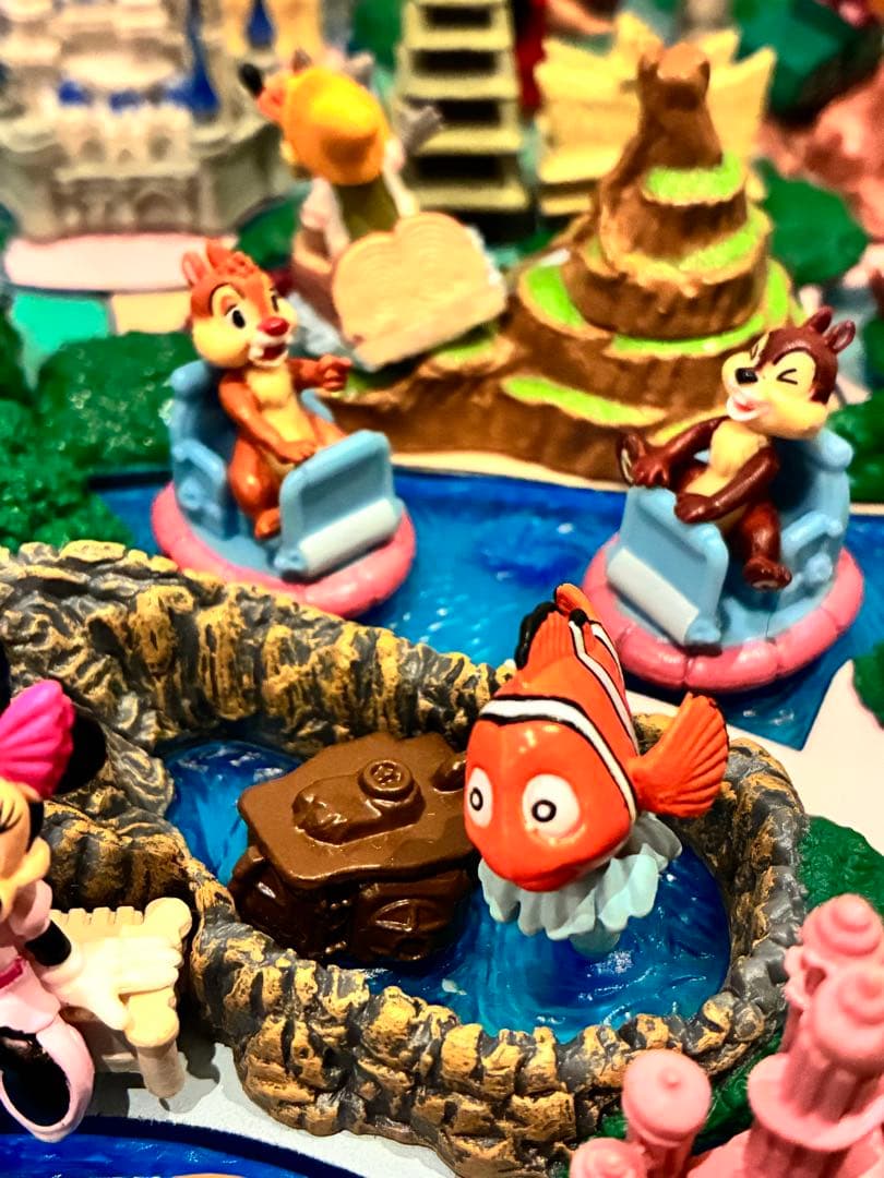 東京ディズニーランド25周年ジオラマフィギュア24種 コンプセット（開封済）