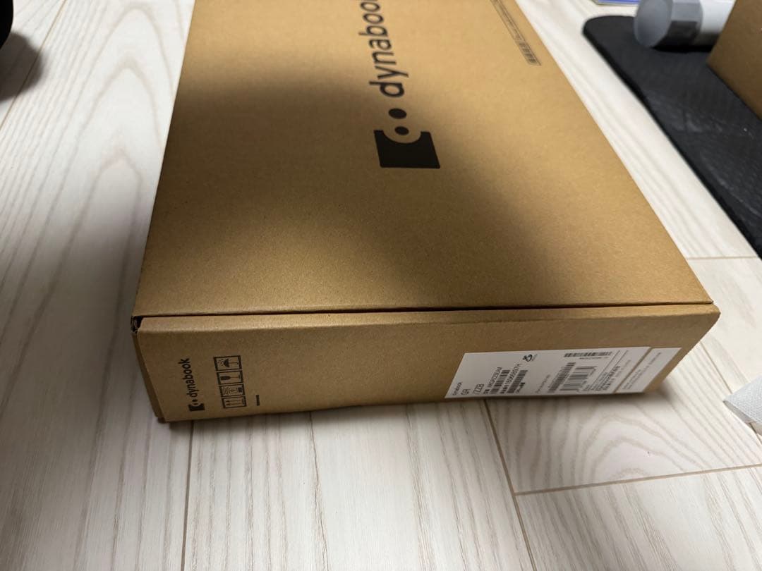 ほぼ新品 dynabook GR/ZZ 軽量モデルブラック