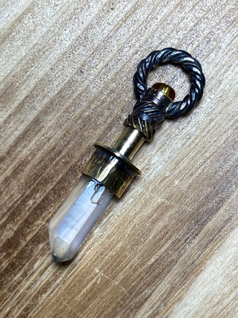 【一点物】スチームパンク風 真鍮 ヒマラヤ水晶 ペンダント ネックレス
