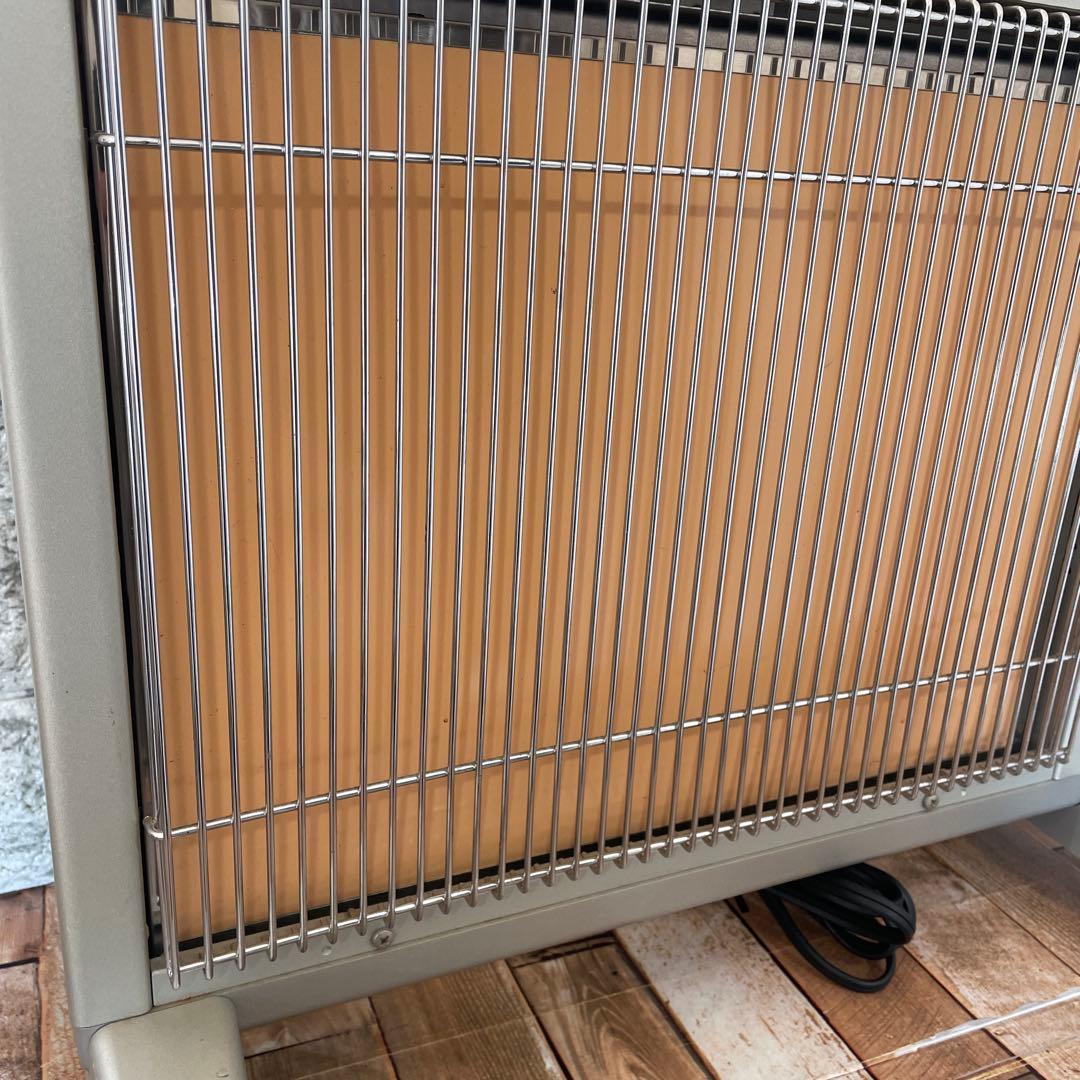#911 サンルミエ E800LS キュート 遠赤外線ヒーター 日本製