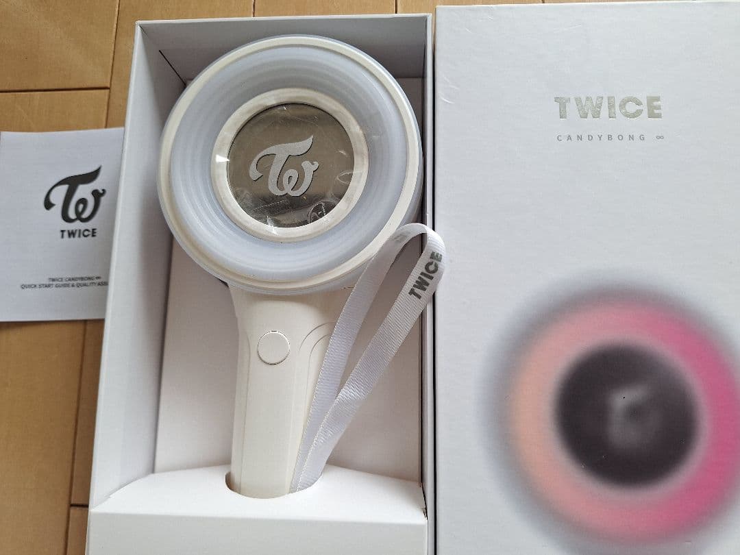 送料込匿名■TWICE CANDYBONG ∞　トワイス　ペンライト　ライヴ■