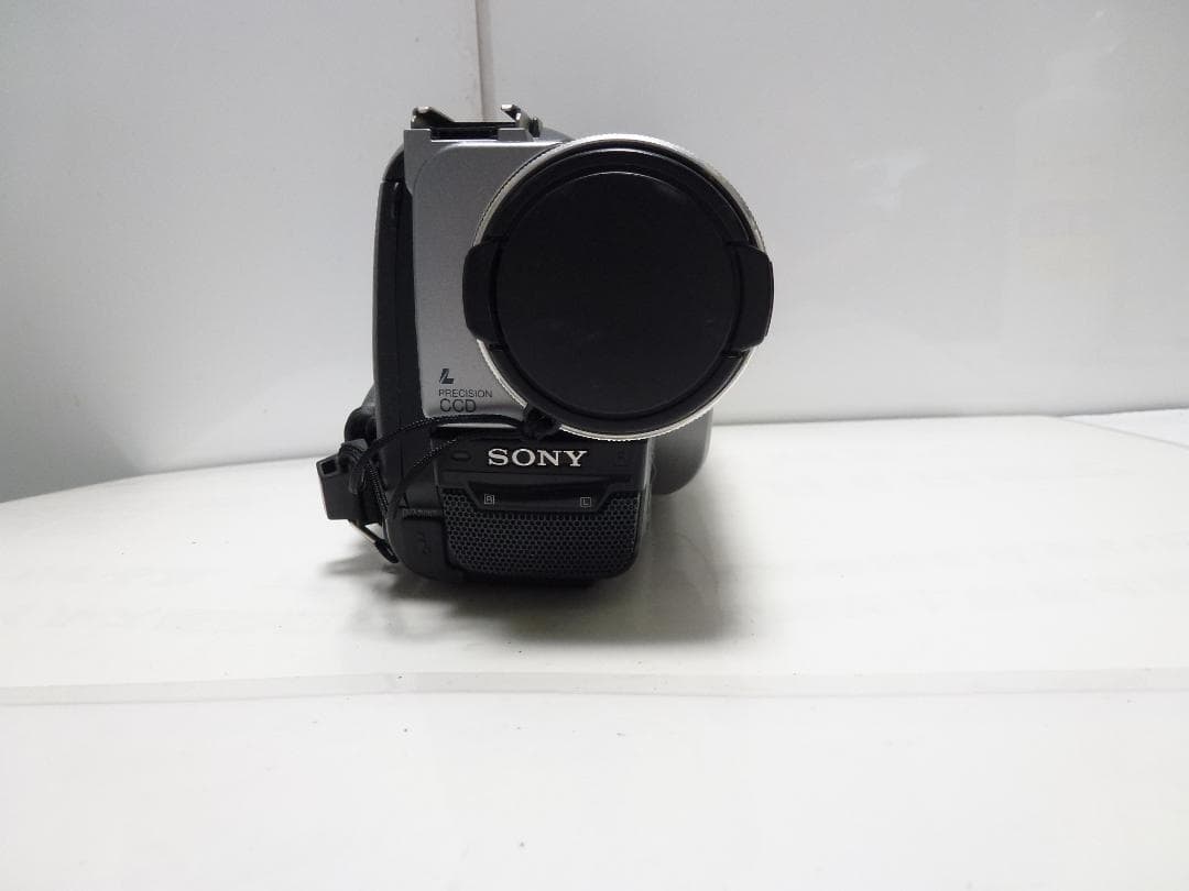 希少　動作品　SONY ソニービデオカメラ　 DCR-TRV735　8mmテープ