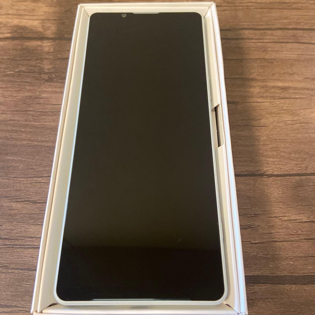 ✨未使用✨docomo SIMフリー Xperia1IV SO-51C 極美品