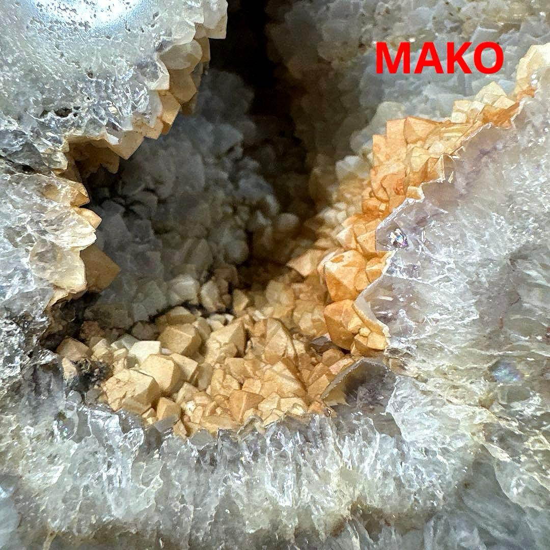 M1961☆カルサイト共生水晶ジオード2.8Kg☆天然石　原石☆N50711