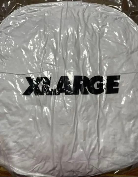 xlargeクッション
