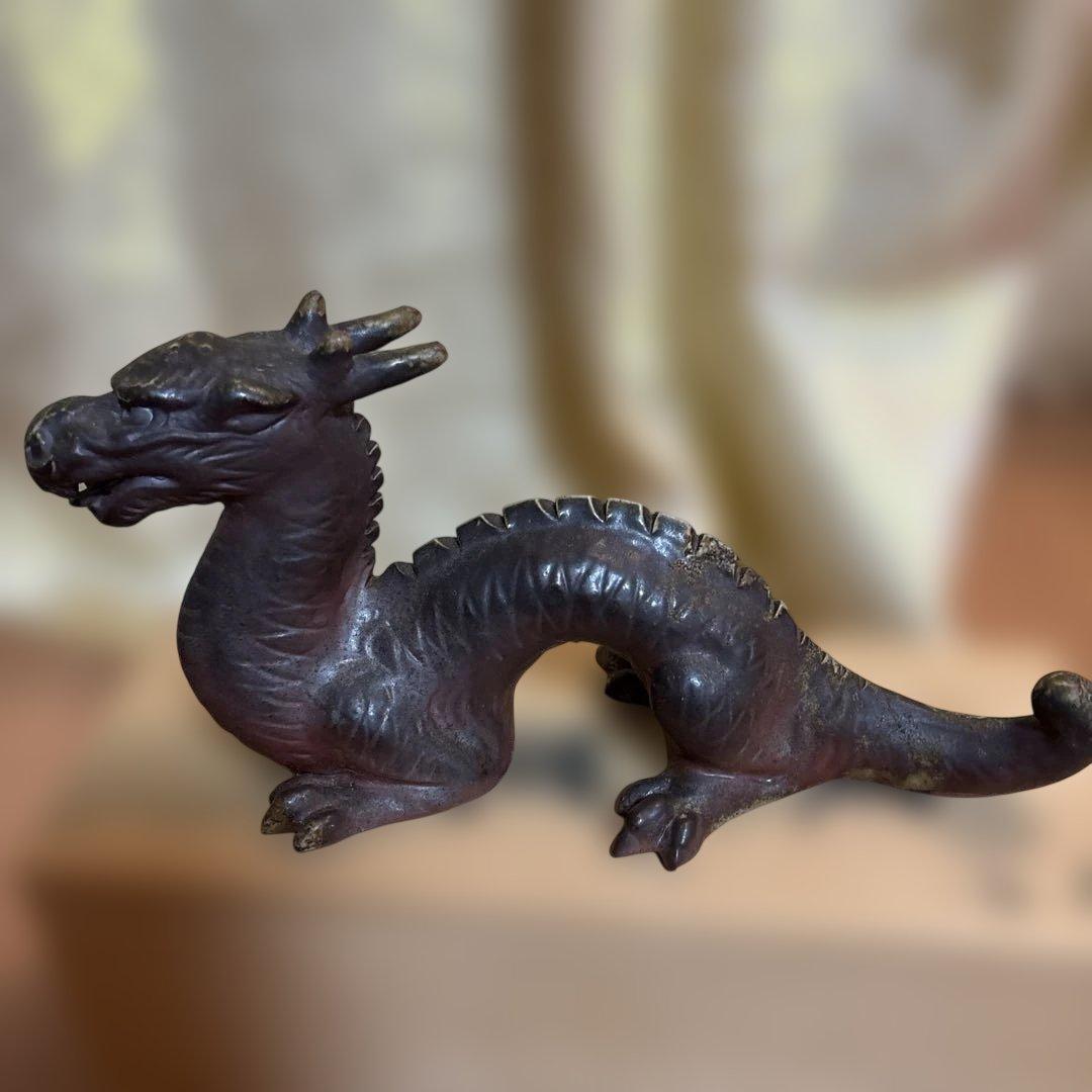 備前燒置物 暗い赤色。備前焼作家：行吉素心共箱