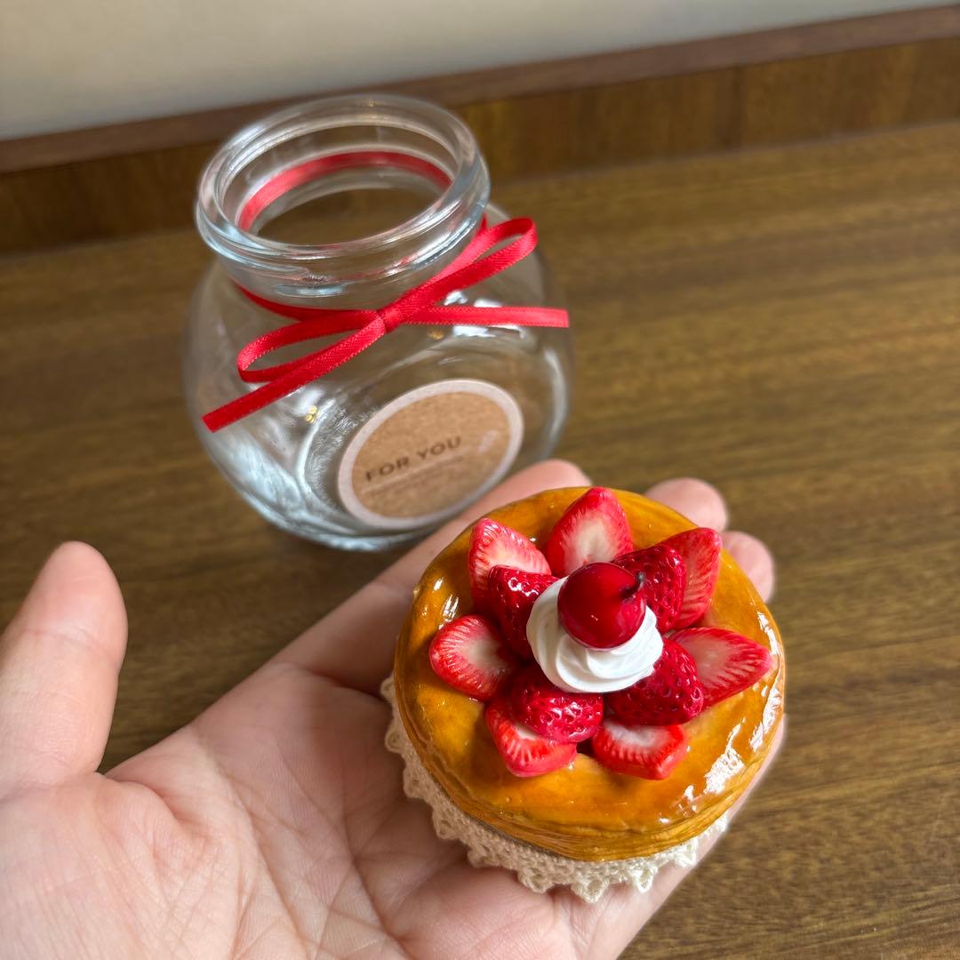 ★限定1セット　苺のタルト　フェイクスイーツ　木製小物入れ　デコ瓶