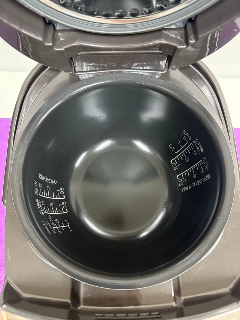 【Zojirushi IH炊飯ジャー NP-VN10 (ブラウン)】1.0L