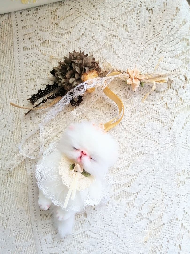 おねむ子猫ちゃんのバッグチャーム♡ストラップ♡アートドール♡ぬいぐるみ♡お花♡