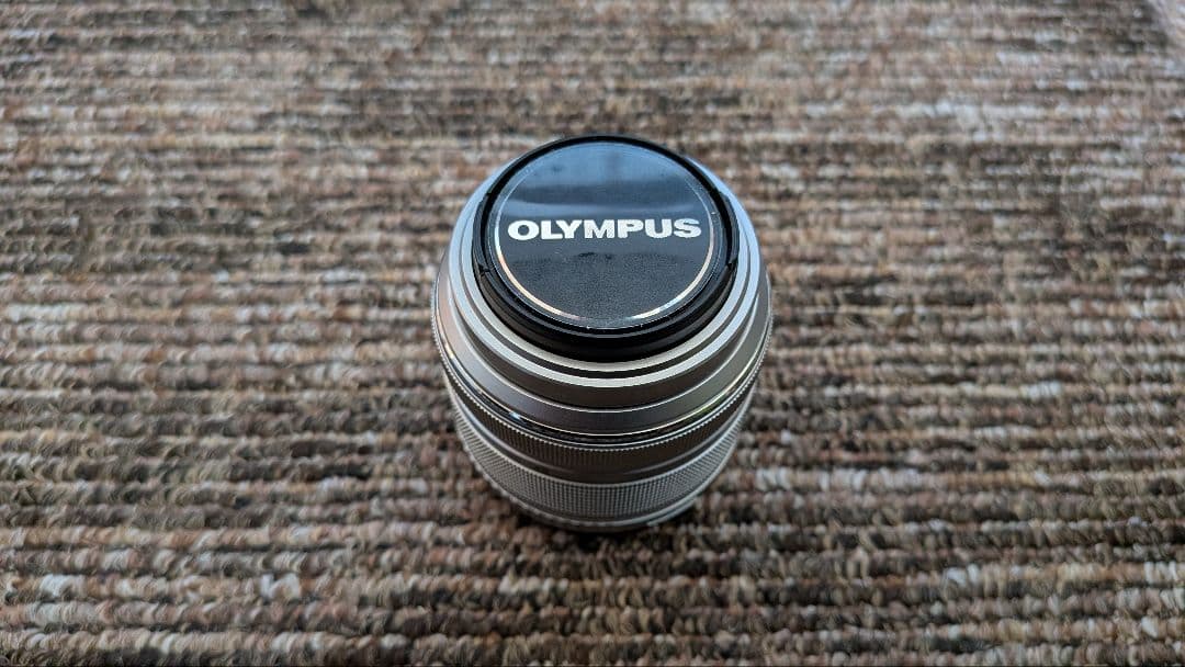 OLYMPUS ミラーレス一眼 ホワイト