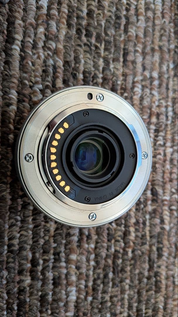 OLYMPUS ミラーレス一眼 ホワイト