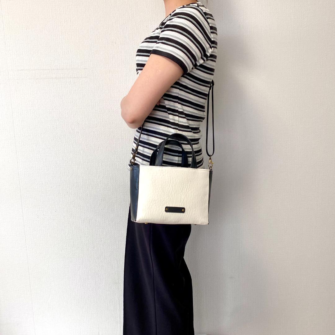 ホワイト＆ブラック 2way がま口バッグ ＆ ミニトートショルダー 合皮