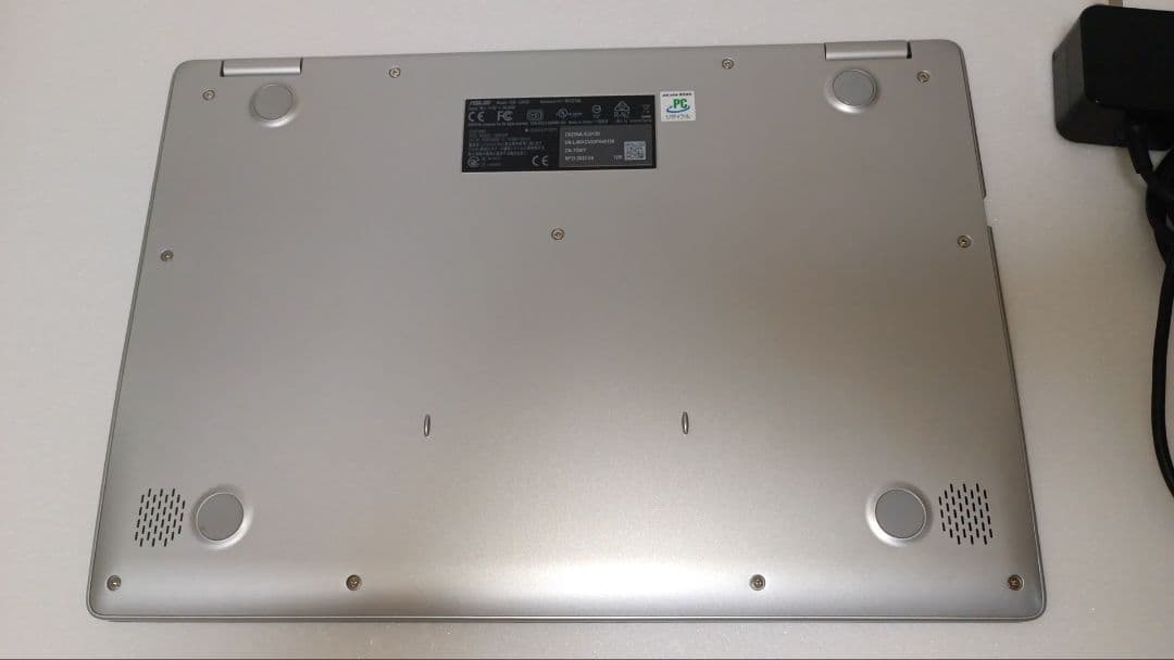 Chromebook本体 ASUS Model C523N