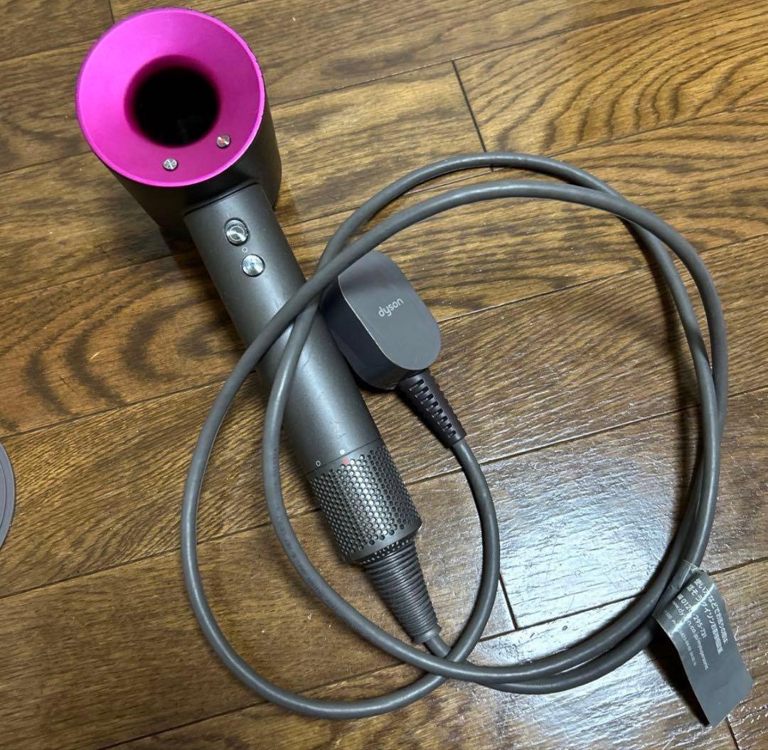 Dyson ダイソン　ヘアドライヤー