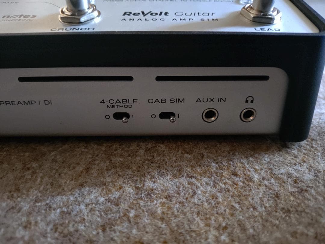 ギター two notes / revolts