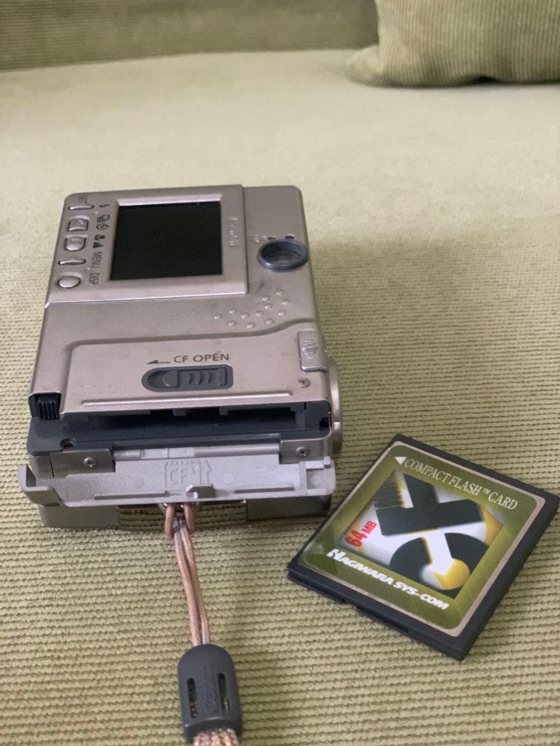 Canon IXY DIGITAL200コンパクトデジタルカメラ PC1012/