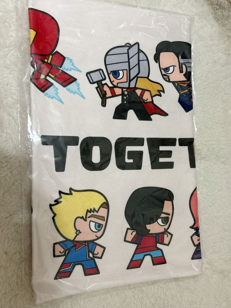 MAZZEL × MARVEL フェイスタオル