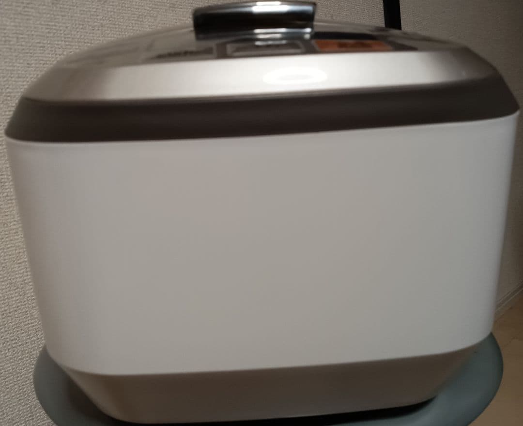 【家電2021年式取説あり】日立 IH炊飯器　RZ-TS104M5.5合　白
