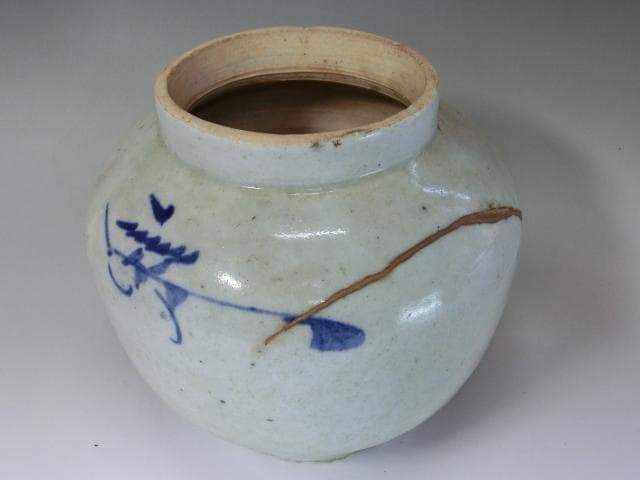 壷■古い李朝染付口広丸壺 砂高台 唐草紋 砂高台 直し有 花器 時代物 骨董品■