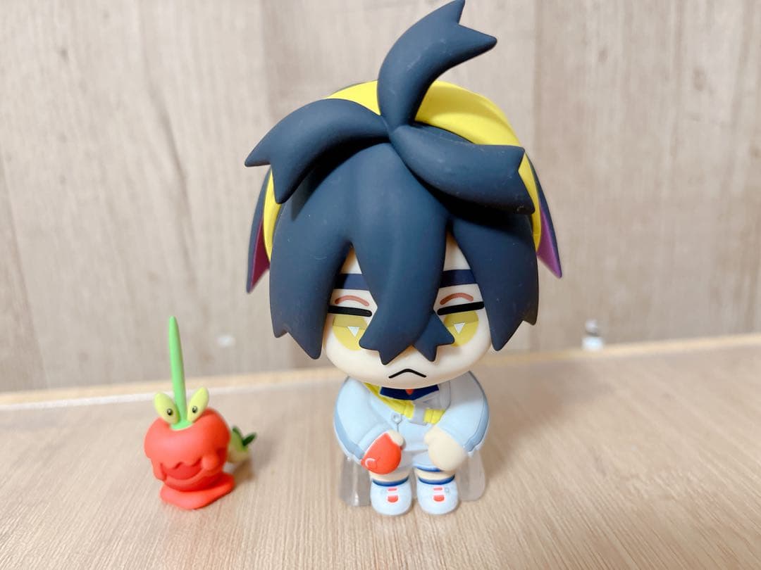 ポケモントレーナーズ スグリ&カミッチュ フィギュア