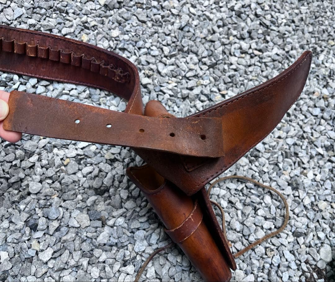 レザー ホルスター 右利き用 約100cm 値段交渉可能