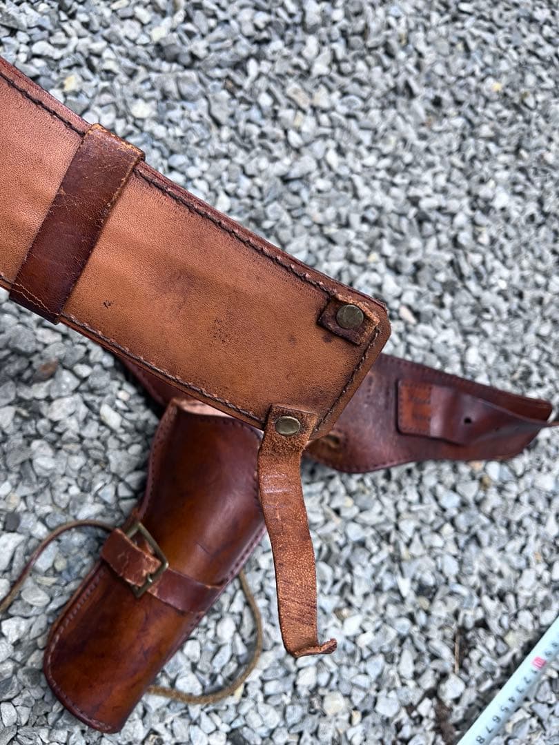 レザー ホルスター 右利き用 約100cm 値段交渉可能