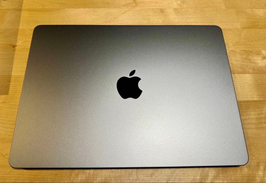 ふ*こ様 MacBook Air M2 16GB 512GB 2022