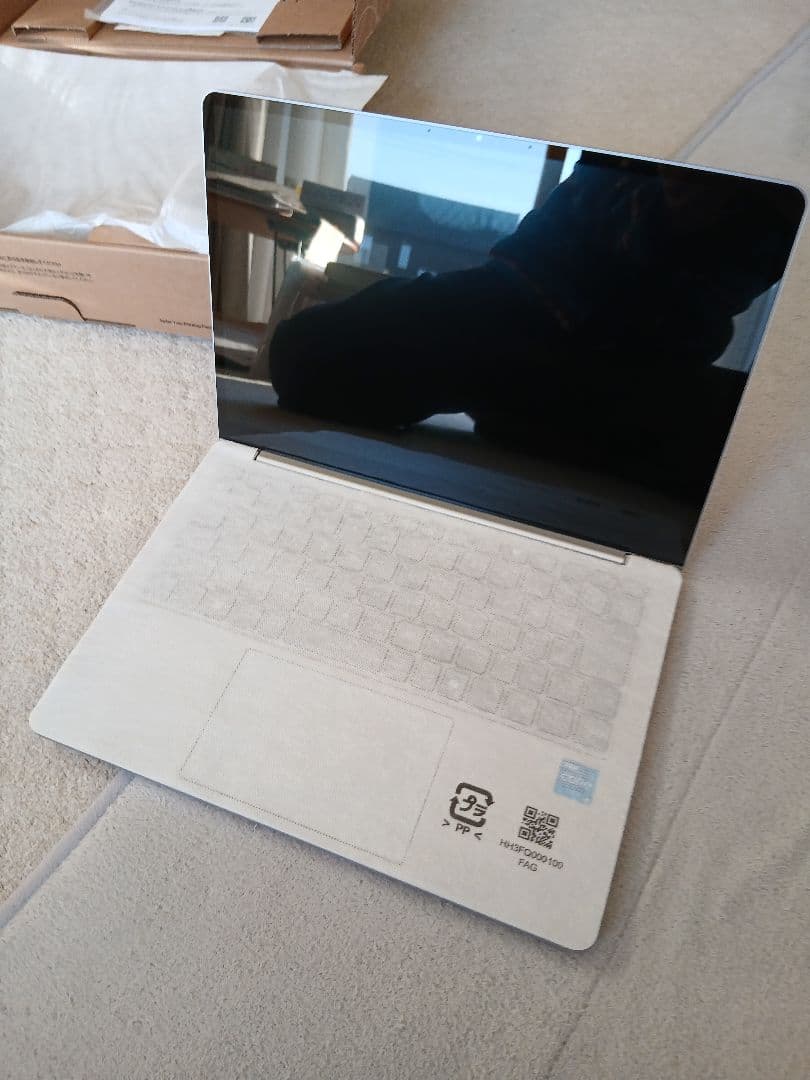 NEC ノートPC　LAVIE SOL　PC-S1355JAS 13.3型新品