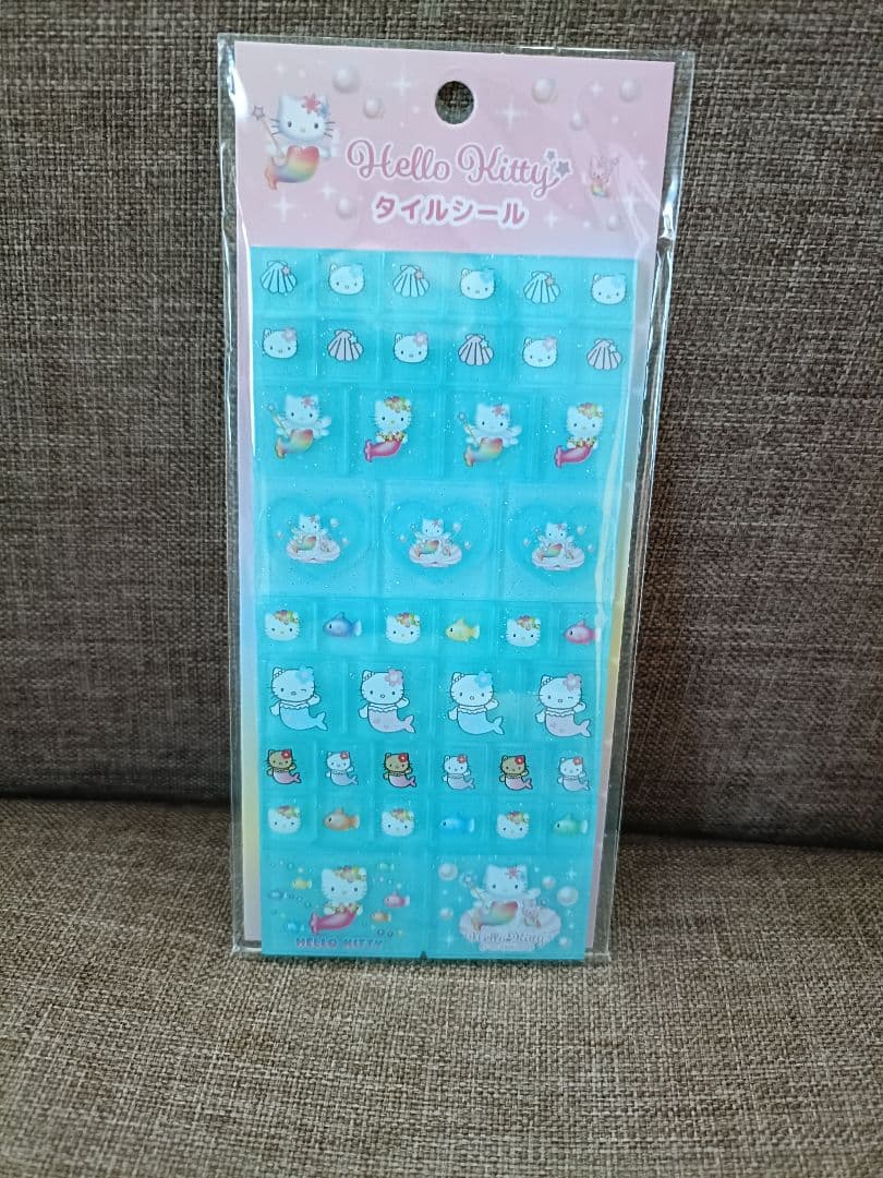 【正規品】ボンボンドロップシール　タイルシールサンリオ　たまごっち　しずくちゃん