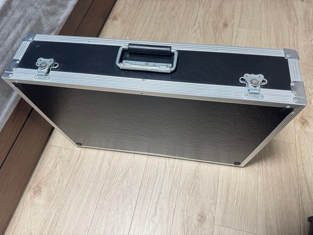 BOSS GT-100 マルチ エフェクター ハードケース付き