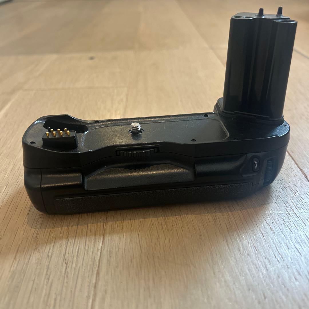 Nikon MB-15 バッテリーグリップ　F100用　ジャンク
