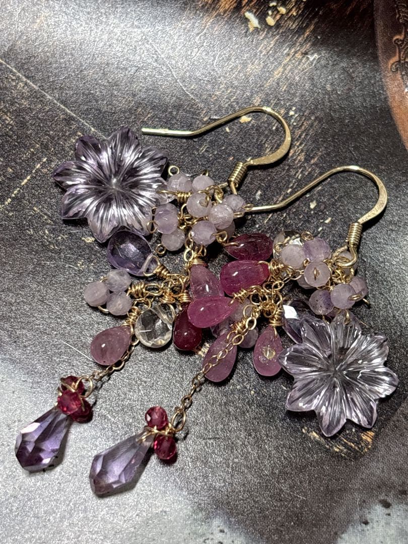 14kgfピンクアメジストフラワーカービング☆ピンクサファイア華やかピアス
