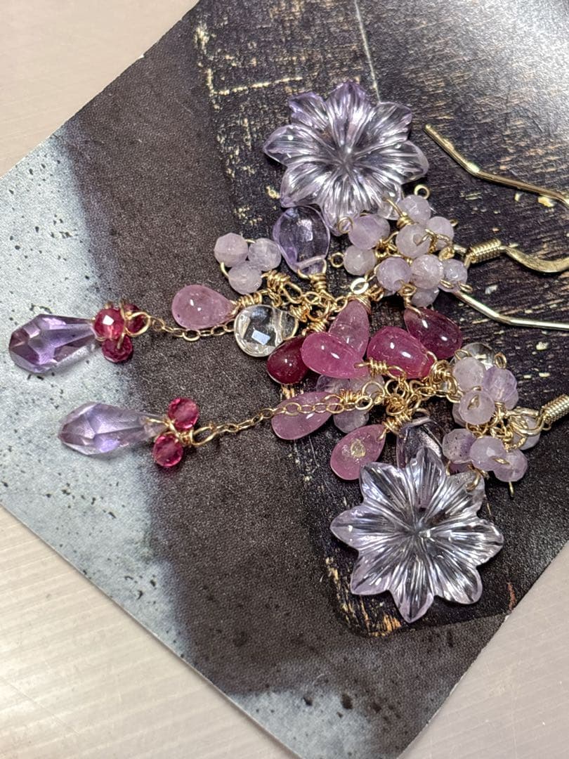 14kgfピンクアメジストフラワーカービング☆ピンクサファイア華やかピアス