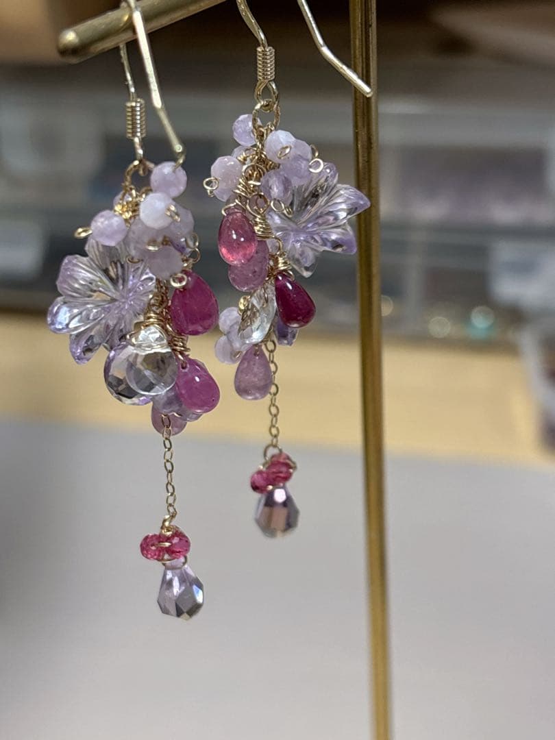 14kgfピンクアメジストフラワーカービング☆ピンクサファイア華やかピアス