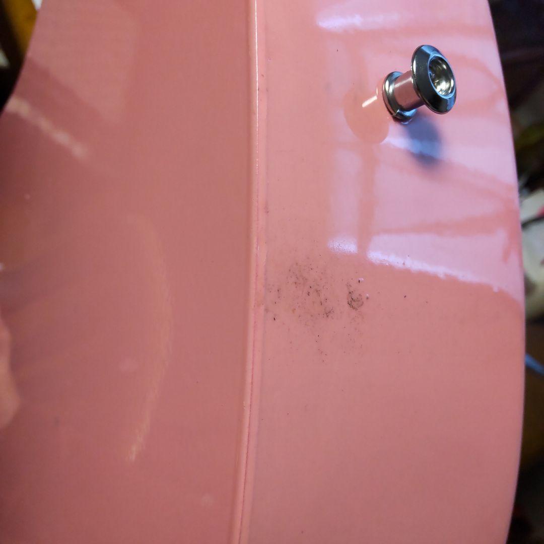 格安！可愛いピンク色！カッタウェイデザイン アコースティックギター