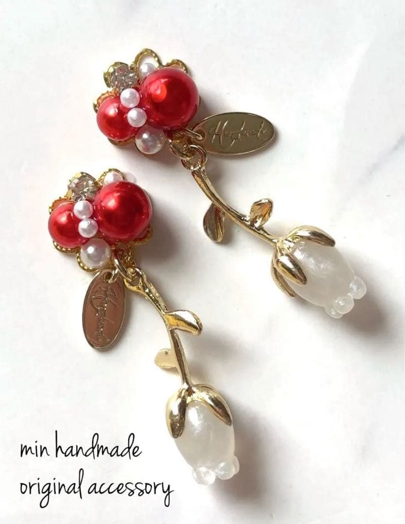 レッド系　ビジュー　ピアス　ハンドメイド　イヤリング変更可