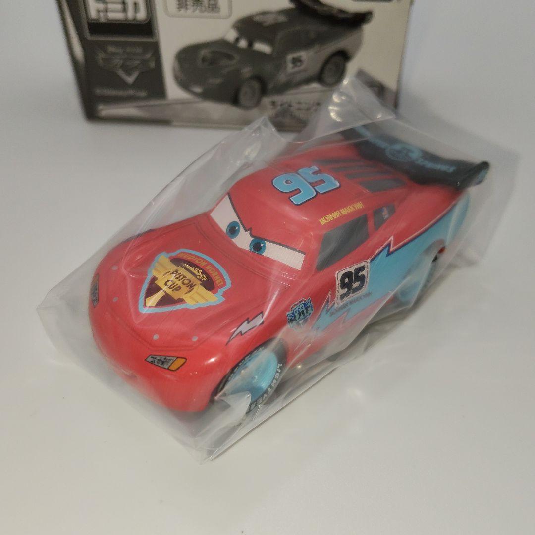 【新品 希少】アイスレーサータイプ　トミカ　カーズ　ライトニングマックィーン