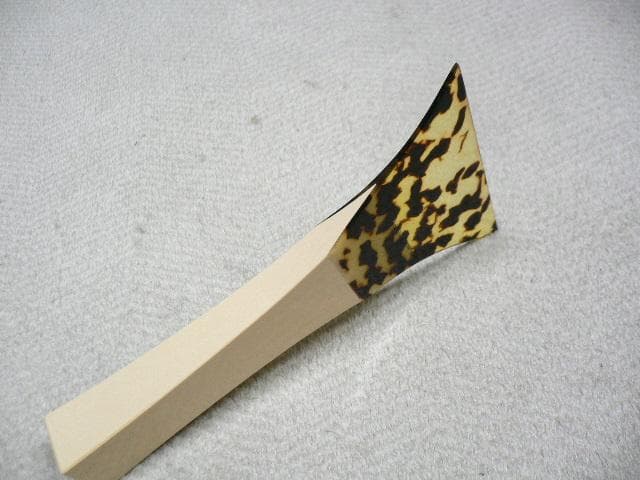 三味線　べっ甲調撥　津軽　48　新品