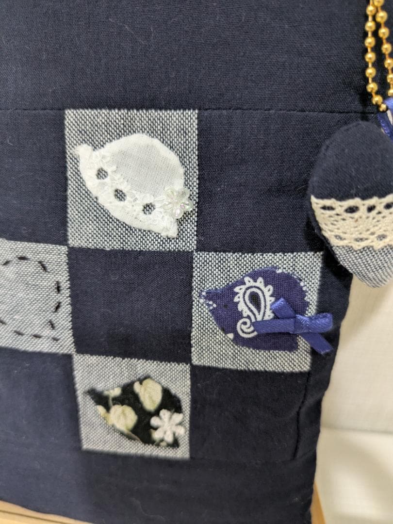 スーちゃん花束レースいっぱい携帯ポーチ　スーちゃんポーチサコッシュハンドメイド