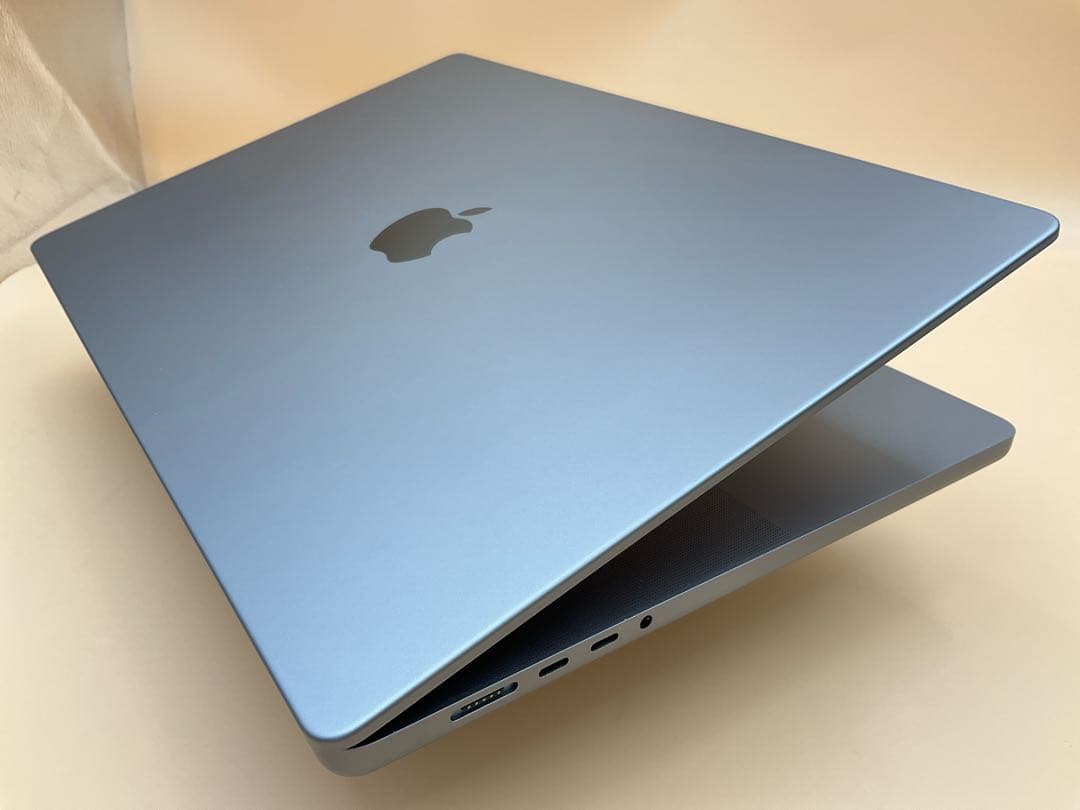 Macbook Pro 2021 16インチ M1 Max 32GB/1TB