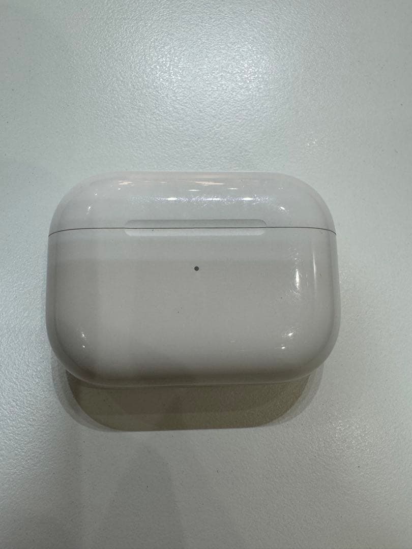 AirPods Pro 第2世代 充電ケース A2700 充電ケース、L片方のみ
