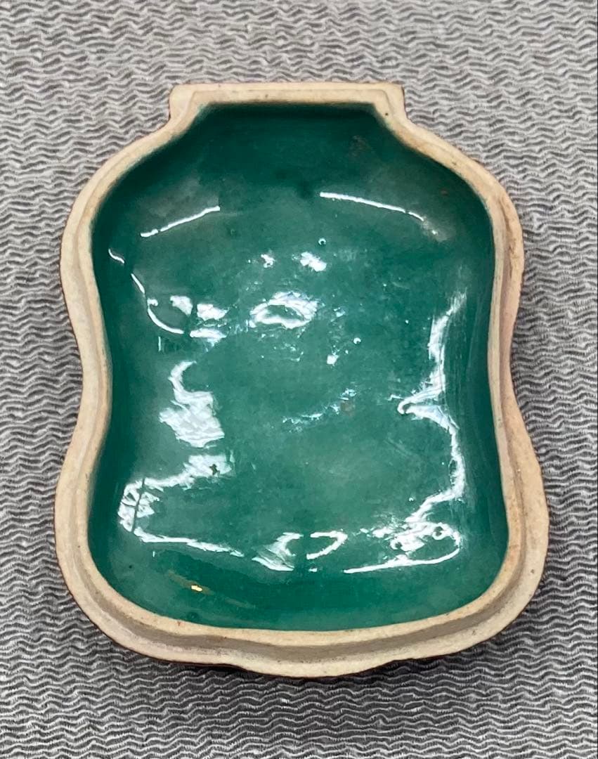 B579b「聚瓢 香合」せいか作　木津宗泉箱書付有　色絵金彩　香道具　茶道具