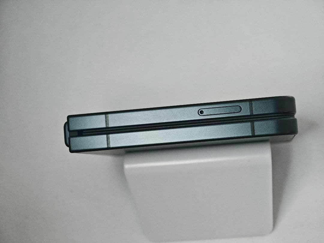 【Aランク】Galaxy Z Flip7 ジェットブラック 256GB 韓国版