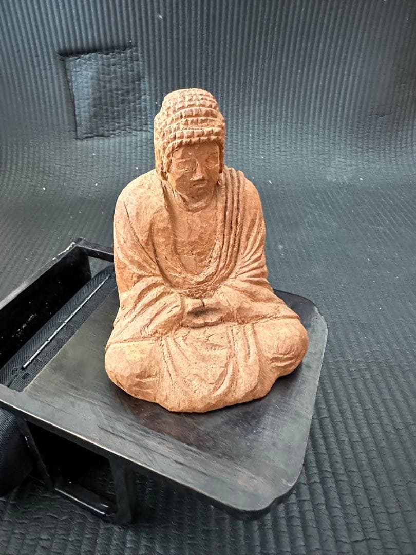 釈迦如来坐像 お釈迦さま アンティーク木彫 仏像　アンティーク台座付き　座禅